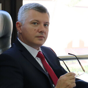 Виктор, Центр «ВитаЛекс»
